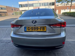 Lexus IS Lexus IS 300h Hybrid Edition 30 ACC OPENDAK LEER PRIMA AUTO - afbeelding nr 6