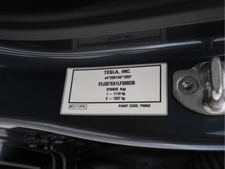 Tesla Model 3 Tesla Model 3 Standard RWD Plus 60 kWh [ 3-Fase ] (INCL-BTW) Aut. *PANO | AUTO-PILOT | FULL-LEATHER | KEYLESS | FULL-LED | MEMORY-PACK | SURROUND-VIEW | DAB | CARPLAY | DIGI-COCKPIT | LANE-ASSIST | COMFORT-SEATS | 18