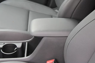 Hyundai Kona Hyundai Kona 1.6 GDI HEV Premium Sky Full Option! 