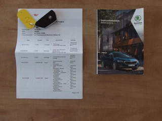 Škoda Octavia Škoda Octavia Combi 1.0 TSI Business Edition TREKHAAK / CARPLAY / SFEERVERLICHTING / NAVI / CLIMA / PDC / BLUETOOTH / CRUISE / NL-AUTO - afbeelding nr 40