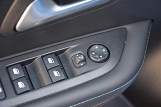 Peugeot 208 Peugeot 208 1.2 PureTech Allure Pack | Panoramadak | Apple carplay/android | Cruise control | - afbeelding nr 27