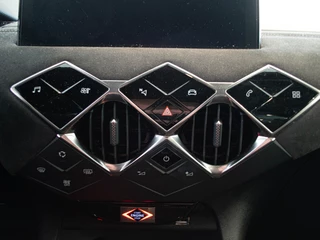 DS DS 3 DS DS 3 Crossback 130PK Perform. Line | Automaat | Camera | PDC v+a | Dab - afbeelding nr 27