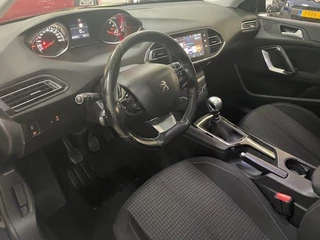 Peugeot 308 Peugeot 308 SW 1.2 Panorama Dak Navigatie Multimedia Nieuwe Distr.riem - afbeelding nr 16