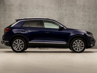 Volkswagen T-Roc Volkswagen T-Roc 1.5 TSI Sport 150Pk (VIRTUAL COCKPIT, APPLE CARPLAY, GROOT NAVI, CAMERA, LED KOPLAMPEN, SPORTSTOELEN, ADAPTIVE CRUISE, MODE KNOP, STOELVERWARMING, NIEUWE APK, NIEUWSTAAT) - afbeelding nr 4