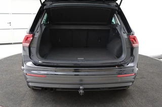 Volkswagen Tiguan Volkswagen Tiguan 1.4 TSI Connected Series | Trekhaak | Carplay |  Camera | Navigatie | Climate control | Park Assist | Climate control - afbeelding nr 12