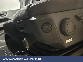 Volkswagen Crafter Volkswagen Crafter 2.0 TDI 140 pk L3H3 L2H2 Euro6 Airco | Camera | Cruisecontrol | Apple Carplay Android Auto, Chauffeursstoel, Parkeersensoren, Bijrijdersbank, 3000kg Trekvermogen, zilver - afbeelding nr 10