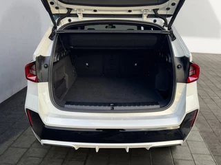 BMW iX1 TREKH, ACC, H&K SOUND, 20-inch LMV ** 26k onder NP - EX BMW-AG ** ** INFORMEER OOK NAAR ONZE AANTREKKELIJKE FINANCIAL-LEASE TARIEVEN ** - afbeelding nr 20