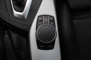 BMW 1 Serie BMW 1 Serie 118i High Exe. M Sport / Schuifdak / Camera / Leder / 18'' / Navigatie / Sportstoelen / Stoelverwarming / DAB / Cruise Control - afbeelding nr 19