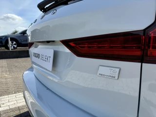 Volvo V60 Volvo V60 T6 Plug-In Hybrid AWD R-Design | Harman/Kardon Audio | Memorystoelen | Climate Pack | ACC | Keyless Entry | - afbeelding nr 24