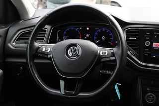 Volkswagen T-Roc Volkswagen T-Roc 1.5 TSI Sport / Trekhaak / Virtual Cockpit / Navigatie / Parkeerhulp V+A / Spiegelpakket / 17'' / Apple CarPlay / ACC - afbeelding nr 18