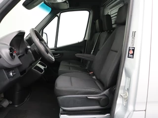 Mercedes-Benz Sprinter Mercedes-Benz Sprinter 316CDI Automaat L2H2 | 3500Kg Trekhaak | Navigatie | Camera | 3-Persoons | Airco | Cruise - afbeelding nr 21