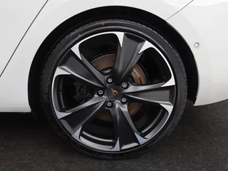 CUPRA Leon Cupra Leon 1.4 e-Hybrid VZ | 245pk |  Stoel & stuurverwarming | Camera | Navigatie | Sfeerverlichting | Keyless | Full LED | PHEV - afbeelding nr 25