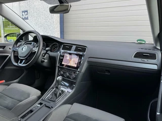 Volkswagen Golf Volkswagen Golf 1.0 TSI Comfortline Bus CarPlay/Massage/Stoelverw/Adap.Cruise/Navi/Climate/incl. onderhoudsbeurt - afbeelding nr 11