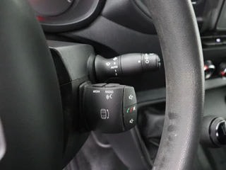 Renault Master | Navigatie | Camera | Airco | Betimmering | Trekhaak - afbeelding nr 15