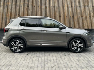 Volkswagen T-Cross Volkswagen T-Cross 1.0 TSI R-line Automaat | LED | Trekhaak |  Getint glas | Climate control | Cruise control adaptief | Lane assist | Dode hoek detectie | DAB | Navigatiesysteem | Inklapbare spiegels | Parkeersensoren voor en achter - afbeelding nr 34