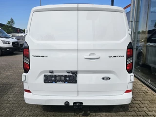 Ford Transit Custom Ford Transit Custom 300 2.0 TDCI L2H1 Limited Nieuw | 136pk | Trekhaak | Climate control | LED koplampen | Stoelverwarming | Uit voorraad leverbaar! - afbeelding nr 5