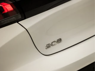 Peugeot 208 (APPLE CARPLAY, GROOT NAVI, PARKEERSENSOREN, SPORTSTOELEN, LANE ASSIST, NIEUWE APK, NIEUWSTAAT) - afbeelding nr 27
