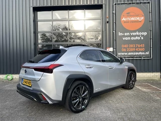 Lexus UX Lexus UX 250H F-SPORT|SCHUIFDAK|CARPLAY|LEER|CAMERA|DEALER ONDERHOUDEN - afbeelding nr 3