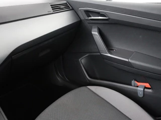 SEAT Ibiza SEAT Ibiza 1.0 TSI Style Intens | Carplay | Trekhaak |  Navigatie | Climate control | Camera | Cruise control | Parkeerhulp | Bluetooth - afbeelding nr 19