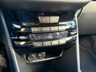 Peugeot 2008 Peugeot 2008 1.2 PureTech Style - afbeelding nr 41