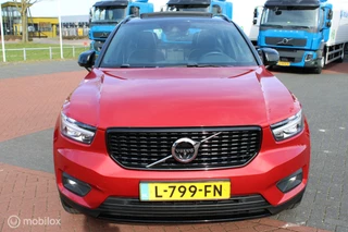 Volvo XC40 Volvo XC40 1.5 T3 R-Design, Pano, Trekhaak, Winterset, Pdc + camera, 360 vieuw, Stoel/stuur verwarming, Keyless, Carplay, Donkerglas, Harman kardon, Clima, Navi, Elektrische achterklep. - afbeelding nr 13