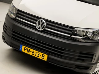 Volkswagen Transporter (APPLE CARPLAY, NAVIGATIE, BLUETOOTH, AIRCO, ELEK PAKKET, ARMSTEUN, SPORTSTOELEN, NIEUWE APK, NIEUWSTAAT) - afbeelding nr 25