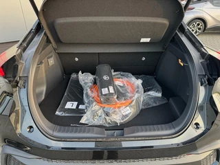 Toyota C-HR Toyota C-HR 2.0 Plug-In Hybrid 220 First Edition / nieuw! - afbeelding nr 11