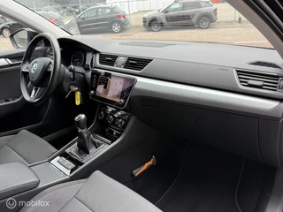 Škoda Superb Skoda Superb Combi 1.4 TSI Ambition NAVIGATIE - afbeelding nr 12