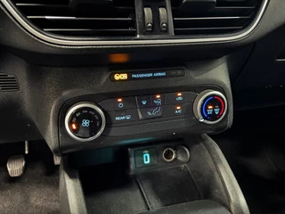 Ford Focus Ford Focus Wagon 1.0 EcoBoost Trend Edition Business Airco| Cruise |Navi | PDC | Trekhaak - afbeelding nr 19