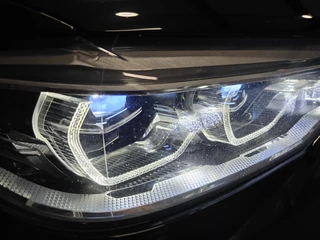 BMW 5 Serie BMW 5-serie Touring 520i High Executive Leder Pano Led HUD Memory M sport 19