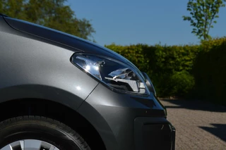 Volkswagen up! Volkswagen Up! 1.0 65 pk Executive pdc/cruise control/camera 5836 km! - afbeelding nr 40