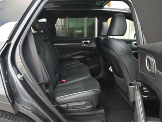 Kia Sorento Kia Sorento 1.6 T-GDI Plug-in Hybrid 4WD ExecutiveLine | Panoramadak - afbeelding nr 35