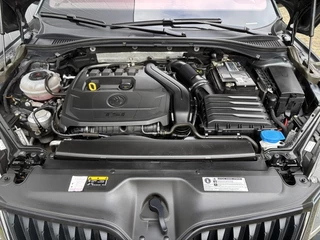 Škoda Superb Škoda Superb Combi 1.5 TSI DSG AUT. SPORTLINE BUS. PANODAK / TREKHAAK - afbeelding nr 24