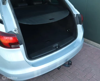 Opel Astra Opel Astra Sports Tourer 1.2 Turbo 110 PK H6 Edition 2020 Navigatie Zwarte spiegels + Velgen Trekhaak Led - afbeelding nr 27