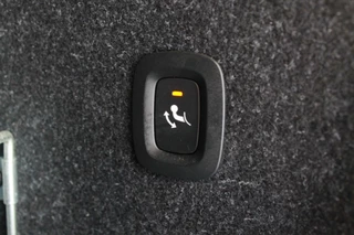Volvo XC40 Volvo XC40 T4 Recharge R-Design | Parkeercamera | Stoelverwarming | Leder | Trekhaak | Glossy Black | Keyless - afbeelding nr 48