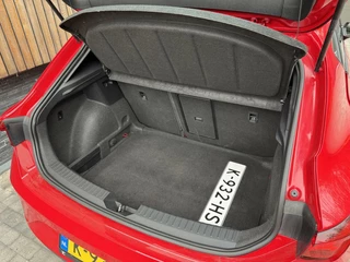 SEAT Leon Seat Leon 1.5 TSI FR Launch Edition | LED | Stoelverwarming | Navigatiesysteem | Adaptive cruise control | Apple CarPlay | 18 inch lichtmetalen velgen | Achteruitrijcamera | Trehaak uitklapbaar | Parkeersensoren voor en achter - afbeelding nr 47