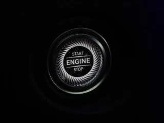 Mercedes-Benz C-Klasse Mercedes-Benz C-klasse 180 Business Solution AMG | Panoramadak | Leder | Stoelverwarming | Cruise control | 360 Camera | Elektrische achterklep | Carplay | Burmester - afbeelding nr 29