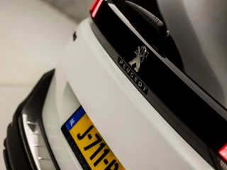 Peugeot 5008 Automaat (APPLE CARPLAY, DIGITAL COCKPIT, LEDER, 360 CAMERA, GETINT GLAS, SPORTSTOELEN, KEYLESS, CRUISE, NIEUWSTAAT) - afbeelding nr 30