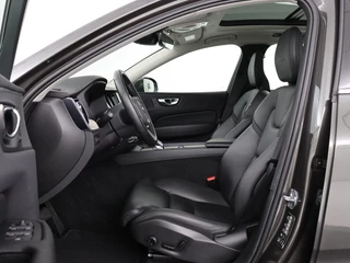 Volvo XC60 Volvo XC60 2.0 T8 Twin Engine AWD Inscription | Panoramadak |  Trekhaak | Leder | Camera | Carplay | Navigatie | Full LED | Climate control - afbeelding nr 4