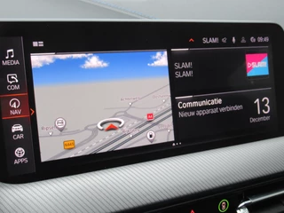BMW 1 Serie BMW 1 Serie M135i xDrive Executive Edition 306 PK, Full LED / Carplay / PDC / Stoelverwarming / 19' M dubbelspaak velgen - afbeelding nr 17