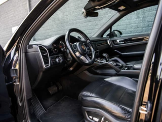 Porsche Cayenne Porsche Cayenne 3.0 V6 340PK Pano Stoelkoeling Bose ACC Sport Chrono Led Matrix 360 Camera Softclose Luchtvering - afbeelding nr 5