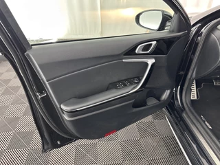 Kia ProCeed Kia ProCeed 1.5 T-GDi MHEV GT-Line Edition Aut. *PANO | SPORT-SEATS | NAVI-FULLMAP | CAMERA | ECC | PDC | CRUISE | 17''ALU* - afbeelding nr 22