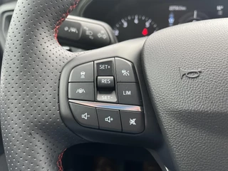 Ford Focus Ford Focus Wagon 1.0 EcoBoost Hybrid ST Line  155pk Automaat | Adaptive cruise control | Winter Pack | Dodehoeksensoren | Camera - afbeelding nr 20