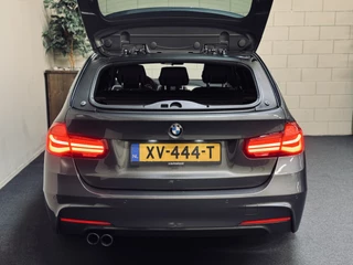 BMW 3 Serie BMW 3 Serie Touring 320i Edition M-Sport | Leder | NaviProf | CarPlay - afbeelding nr 36