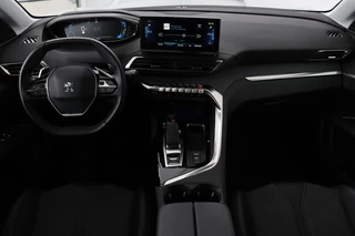 Peugeot 3008 Peugeot 3008 1.6 HYbrid 225 Allure | Stoelverwarming |  Carplay | Adaptive cruise | Full LED | Keyless | Camera | Navigatie | Dodehoek detectie | Half leder - afbeelding nr 8