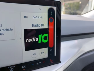 Ford Focus Ford Focus 1.0 EcoBoost 125pk Hybrid Titanium X | Navi | Apple Carplay + Android Auto | Clima | Cruise | Led Koplampen | Pdc V+A+Camera | Stoel+Stuurwielverwarming | Privacy Glass | 16''lm - afbeelding nr 17