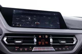 BMW 1 Serie BMW 1 Serie 120 i High Executive | LEDER | Full LED ✅ 1e Eigenaar - afbeelding nr 10