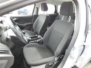Ford Focus Ford Focus Wagon 1.0 100 PK Trend | AIRCO | 124000 KM!!! - afbeelding nr 8