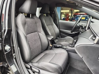 Toyota Corolla Touring Sports Toyota Corolla Touring Sports 1.8 Hybrid Business Plus | Navi | Keyless Entry | Stoelverwarmin - afbeelding nr 28