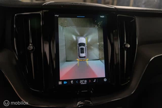 Volvo XC60 Volvo XC60 2.0 B5 R-Design PANO|LED|H&K|360CAMERA|MEMORY|HUD - afbeelding nr 21